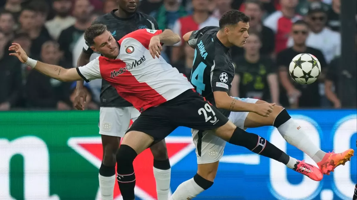 Santiago Giménez San Siro